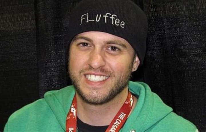 FLuffeeTalks Biography And Net Worth