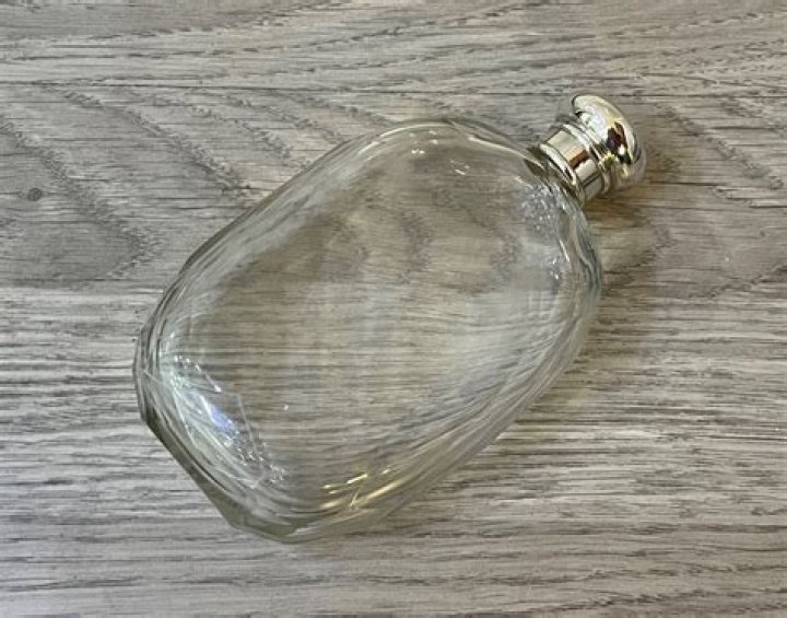 Glass Hip Flasks Take Over TikTok: Why Everyone's Talking About Them