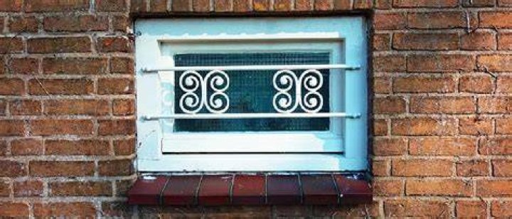 How can you tell if someone is casing your house?