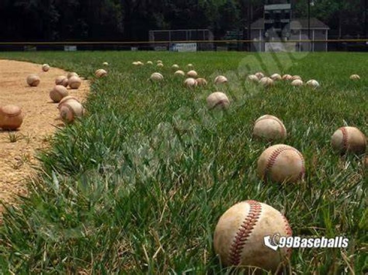 How many foul balls are in a game?