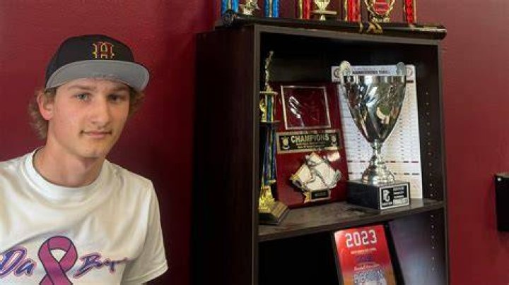 How Old Is Gavin Weir? Everything On His Age & Birthday
