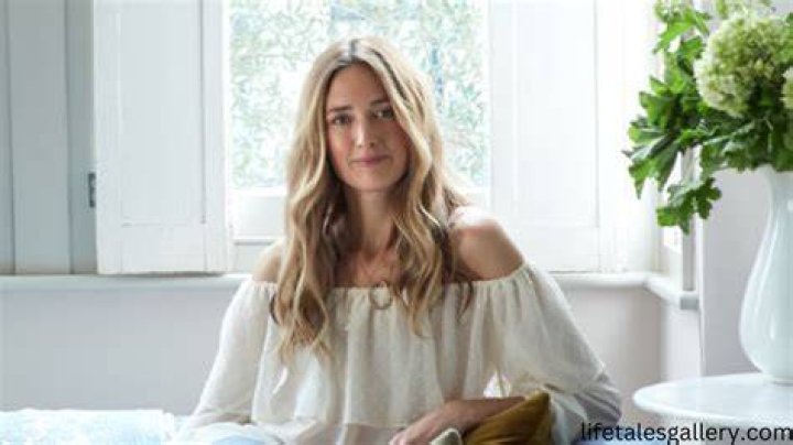 Juliet Holland-Rose Net Worth, Income, Salary, Earnings, Biography