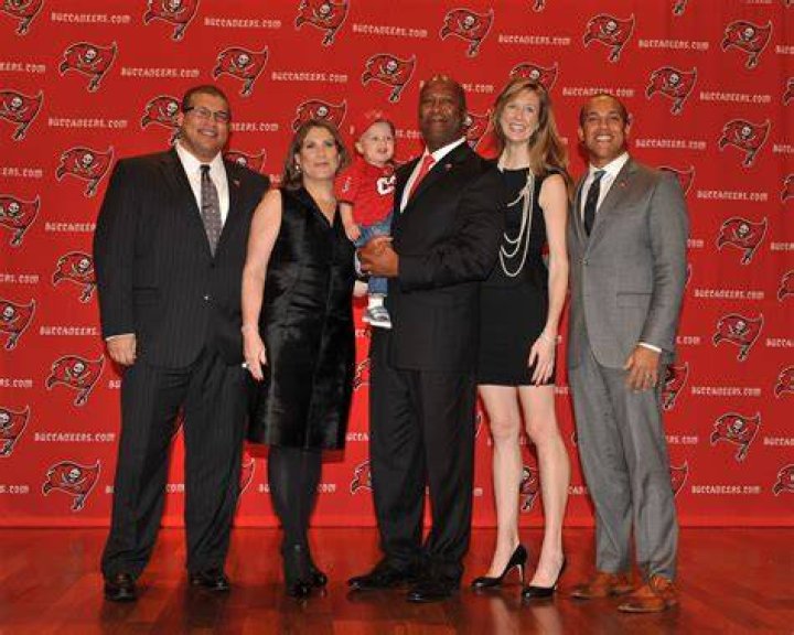 Mikal Smith Bio, Age, Wiki, Family, (Lovie Smith’s Son) Mother, Wife, Net Worth and Poker.