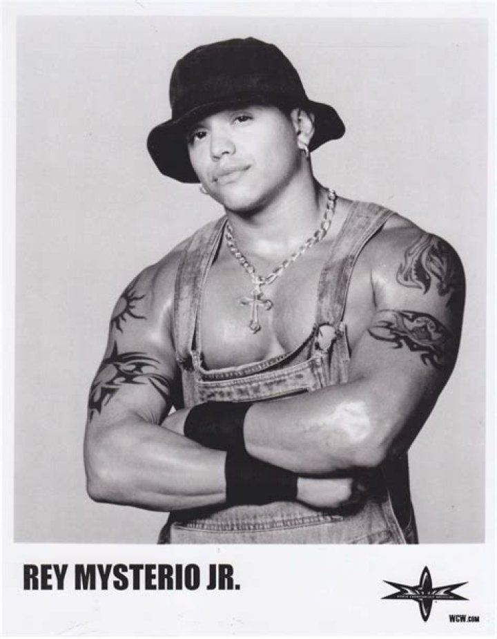 Rey Mysterio Age, Wikipedia, Biography, Children, Salary, Net Worth, Parents.