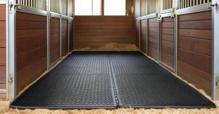 What are horse stall mats?