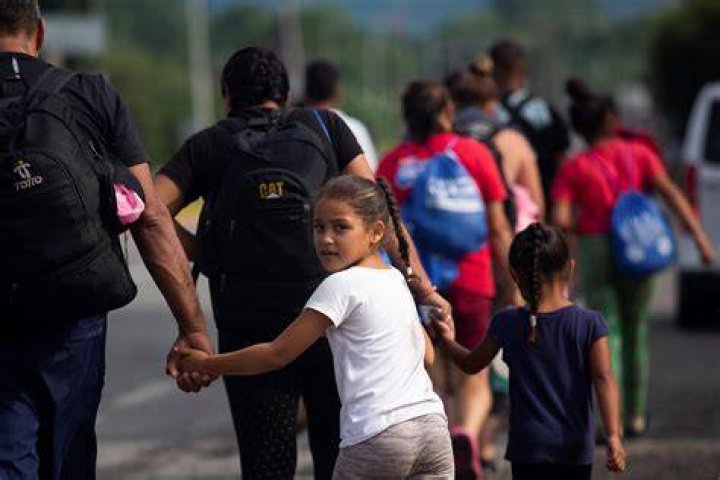 What does migrant child mean?