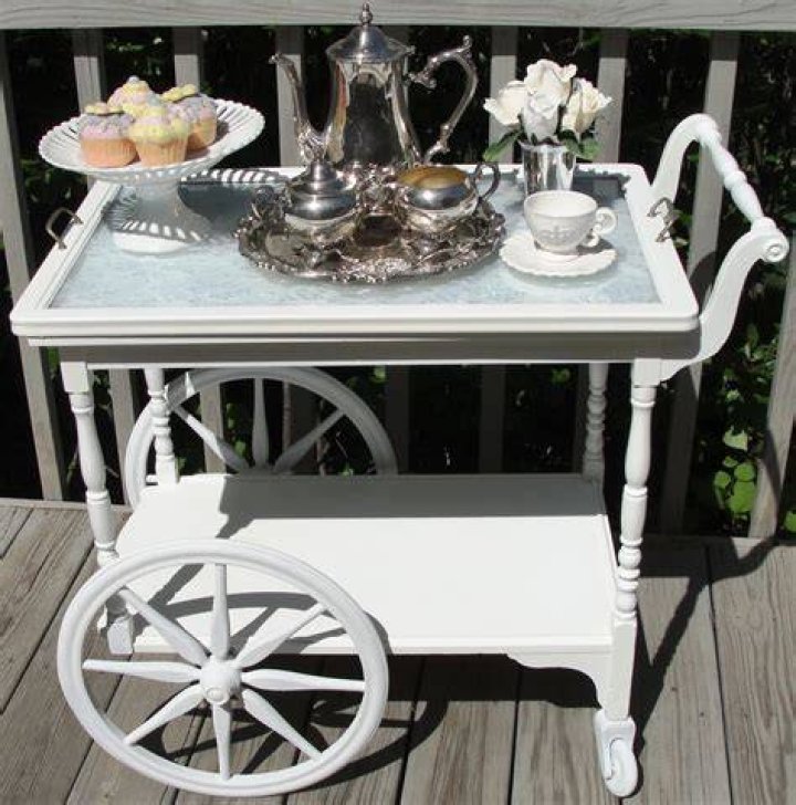 What is a tea cart used for?