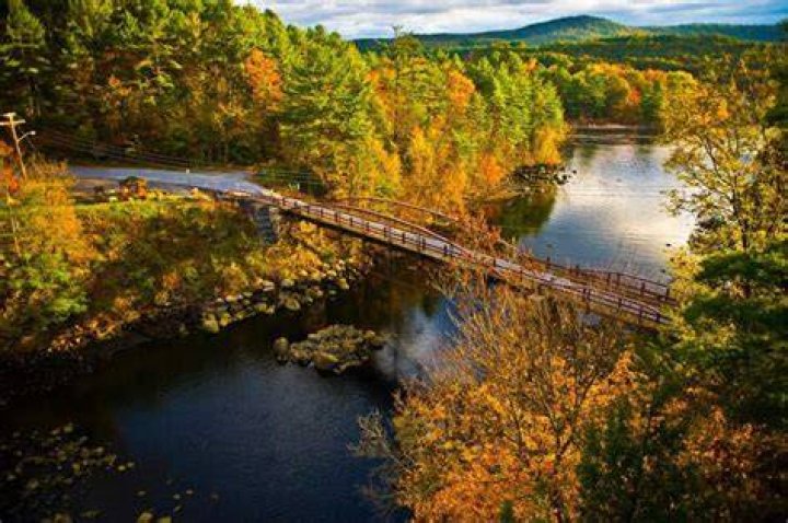 What is there to do in Saratoga Springs in October?