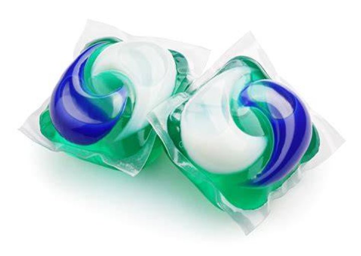 What part of a tide pod is laundry detergent?